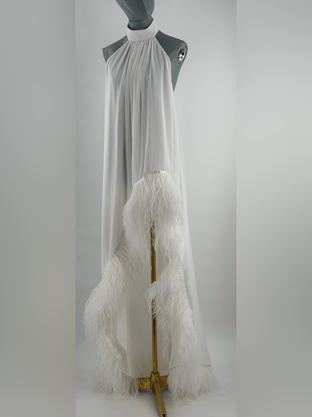 🆕 BRONX & BANCO 🧿 NWOT Madeline Halterneck Feathered Gown, White - Sz XS US 2 - Picture 4 of 14